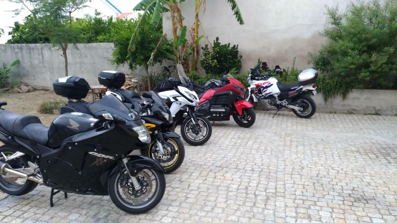 Route 2 Torrao Hotel Buitenkant foto